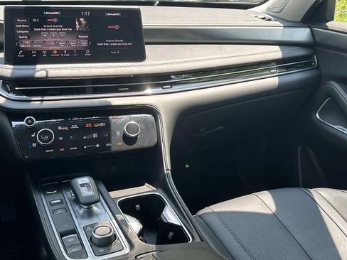 Used 2024 INFINITI QX60 Luxe w/ Performance Audio Package AWD/4WD image 26
