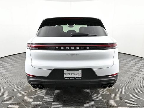 Certified 2026 Porsche Cayenne AWD/4WD image 31