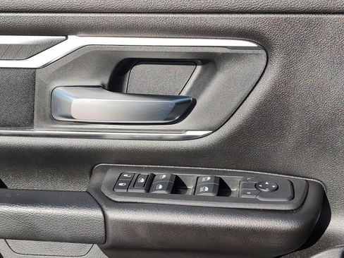 Used 2025 RAM 1500 Big Horn AWD/4WD image 24