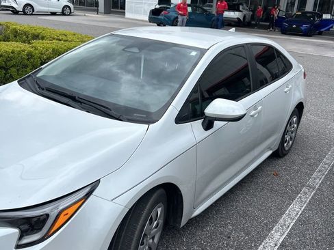 Used 2024 Toyota Corolla LE FWD image 2