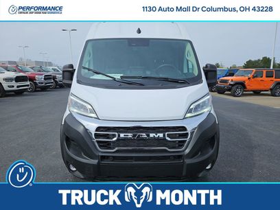 New 2025 RAM ProMaster 2500 w/ Quick Order Package 22G SLT