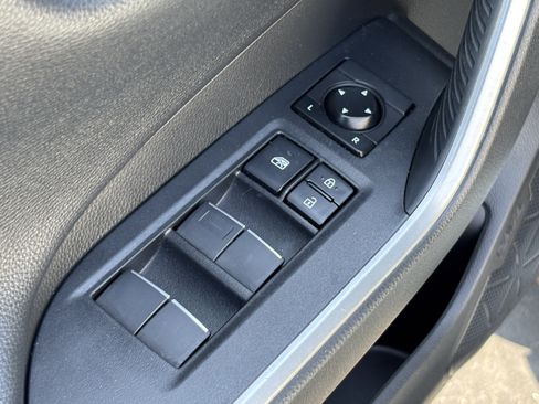 Used 2020 Toyota RAV4 XSE AWD/4WD image 15