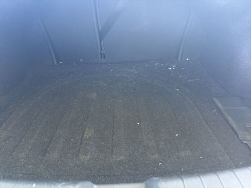 Used 2018 Hyundai Elantra Limited image 8