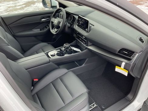 New 2026 Nissan Rogue SV w/ SV Premium Package image 19