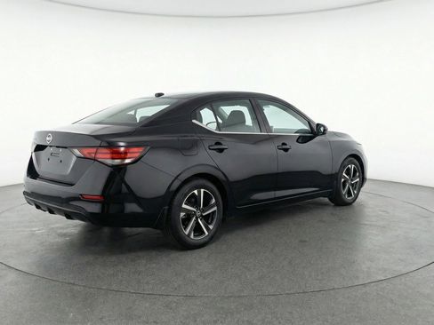 Used 2025 Nissan Sentra SV FWD image 9