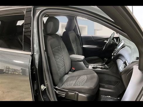 Used 2018 Chevrolet Equinox LT image 26