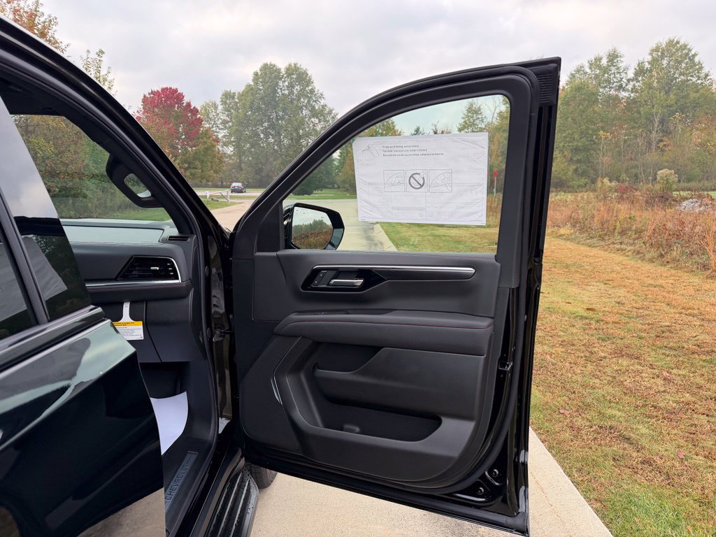 New 2027 Chevrolet Tahoe RST w/ Sun And Tow Package AWD/4WD image 36