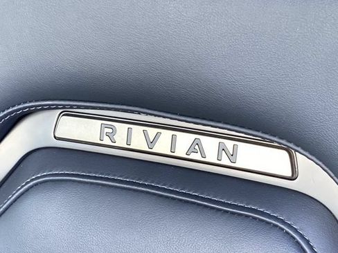 Used 2026 Rivian R1S Adventure Dual AWD/4WD image 19