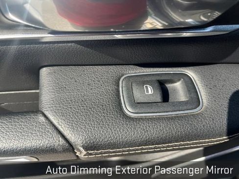 Used 2021 RAM 1500 Laramie AWD/4WD image 36