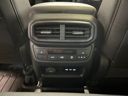 Used 2025 Honda Ridgeline Black Edition image 16