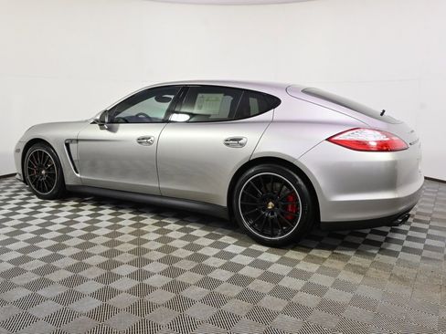 Used 2013 Porsche Panamera GTS image 3