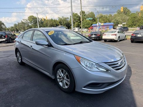 Used 2014 Hyundai Sonata GLS FWD image 2