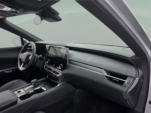 Used 2025 Lexus RX 350h w/ Accessory Package (Z1) image 8