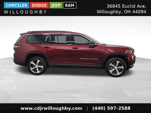 Used 2024 Jeep Grand Cherokee L Limited AWD/4WD image 4