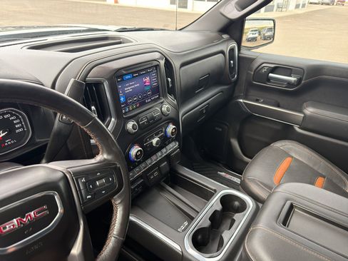 Used 2020 GMC Sierra 1500 AT4 w/ AT4 Premium Package AWD/4WD image 16