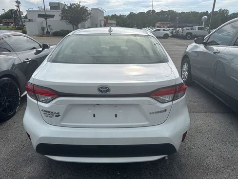 Used 2020 Toyota Corolla LE FWD image 8