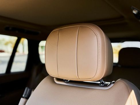 Used 2024 Land Rover Range Rover SE AWD/4WD image 43