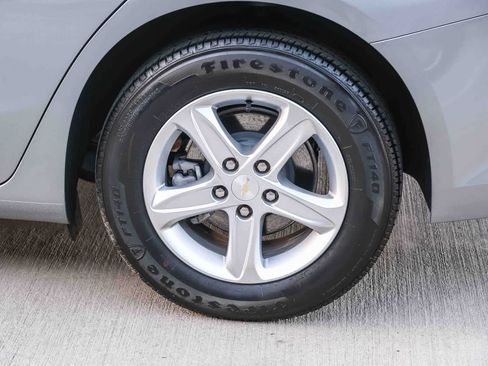 Used 2024 Chevrolet Malibu LS FWD image 9