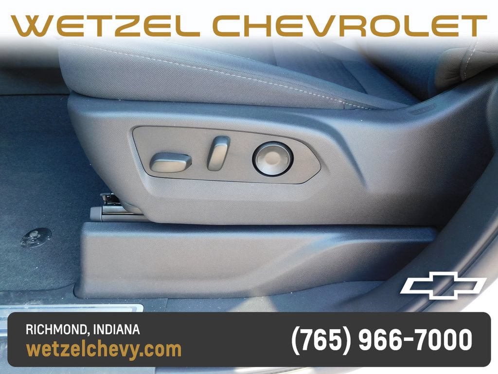 New 2026 Chevrolet Silverado 1500 RST w/ Z71 Off-Road Package AWD/4WD image 18