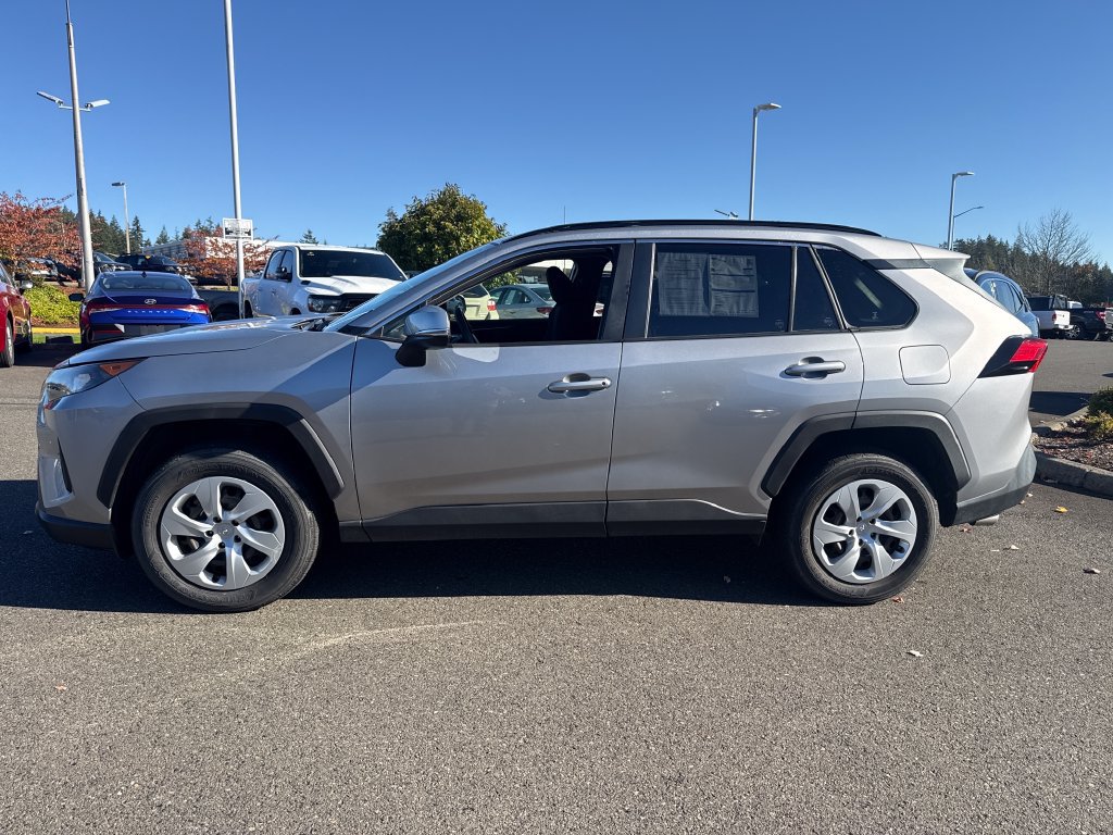 Used 2019 Toyota RAV4 LE w/ All Weather Liner Package AWD/4WD image 8