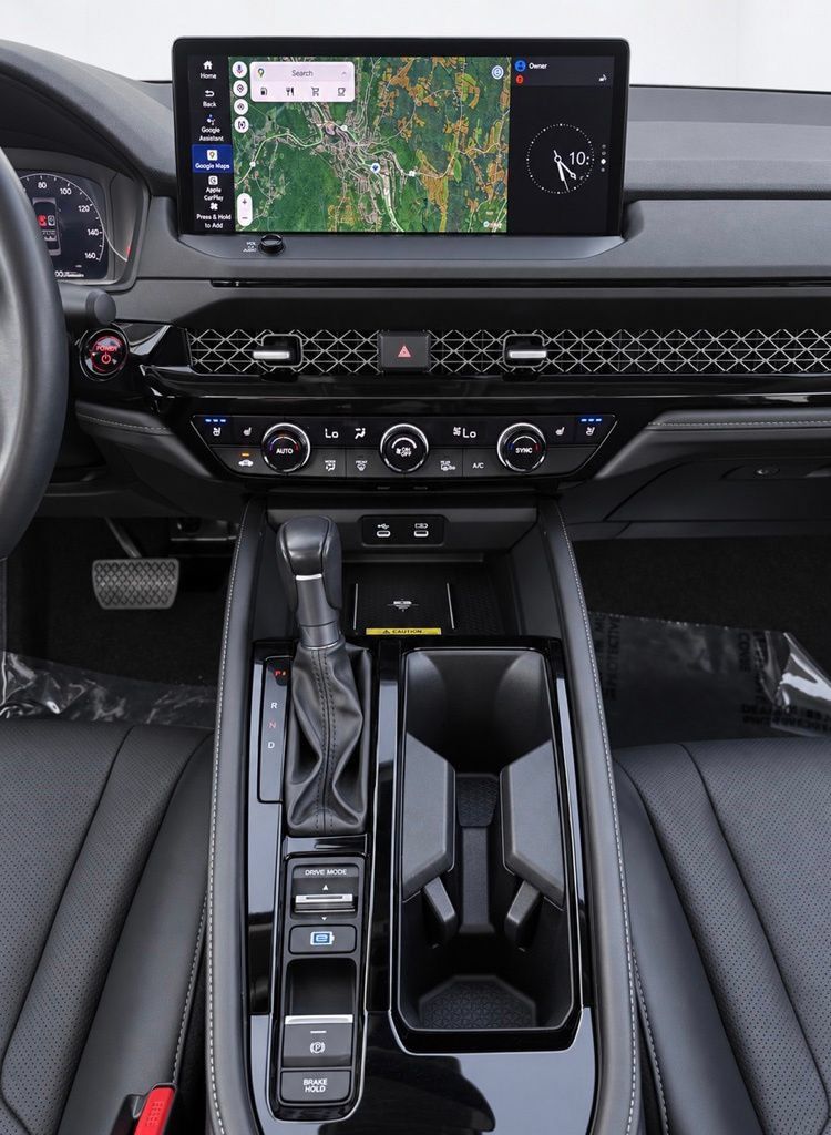 Used 2023 Honda Accord Touring image 29