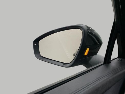 Certified 2026 Volkswagen Tiguan SE AWD/4WD image 19