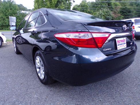Used 2016 Toyota Camry LE FWD image 6
