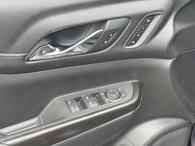 Used 2021 GMC Acadia SLT w/ Premium Package FWD image 12