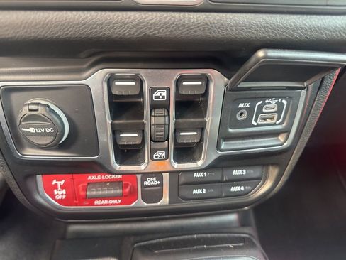 Used 2025 Jeep Wrangler Unlimited Sport S 4xe image 16