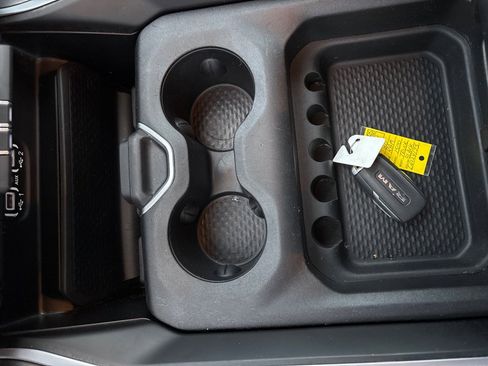 Used 2020 RAM 1500 Big Horn image 23