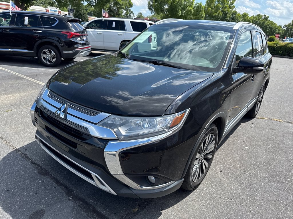 Used 2019 Mitsubishi Outlander SEL FWD image 1