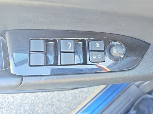 Used 2017 MAZDA CX-5 Touring image 25