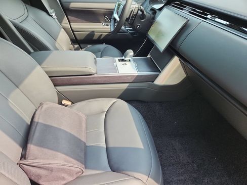 New 2026 Land Rover Range Rover SE AWD/4WD image 3