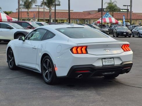 Used 2024 Ford Mustang Premium image 8