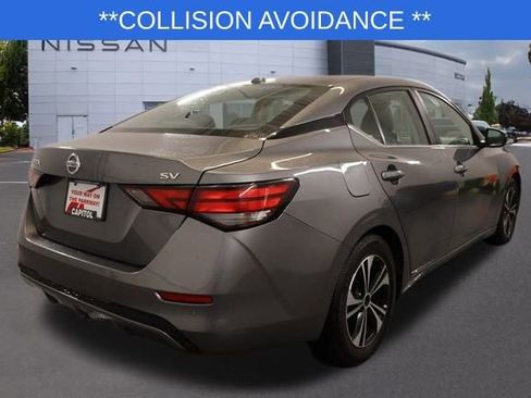 Used 2023 Nissan Sentra SV image 3