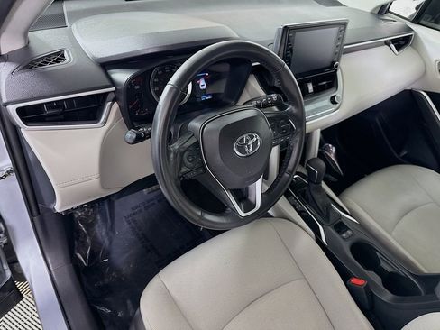 Certified 2022 Toyota Corolla Cross LE AWD/4WD image 17