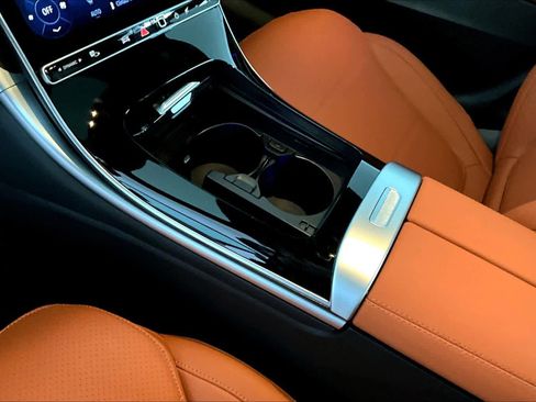New 2026 Mercedes-Benz C 300 4MATIC Sedan image 11