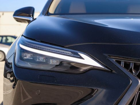 Used 2024 Lexus NX 350 AWD w/ Vision Package image 9