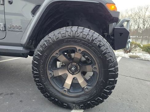 Used 2023 Jeep Wrangler Unlimited Rubicon 392 AWD/4WD image 5