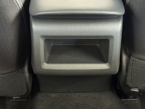 Used 2020 Toyota Camry LE FWD image 16