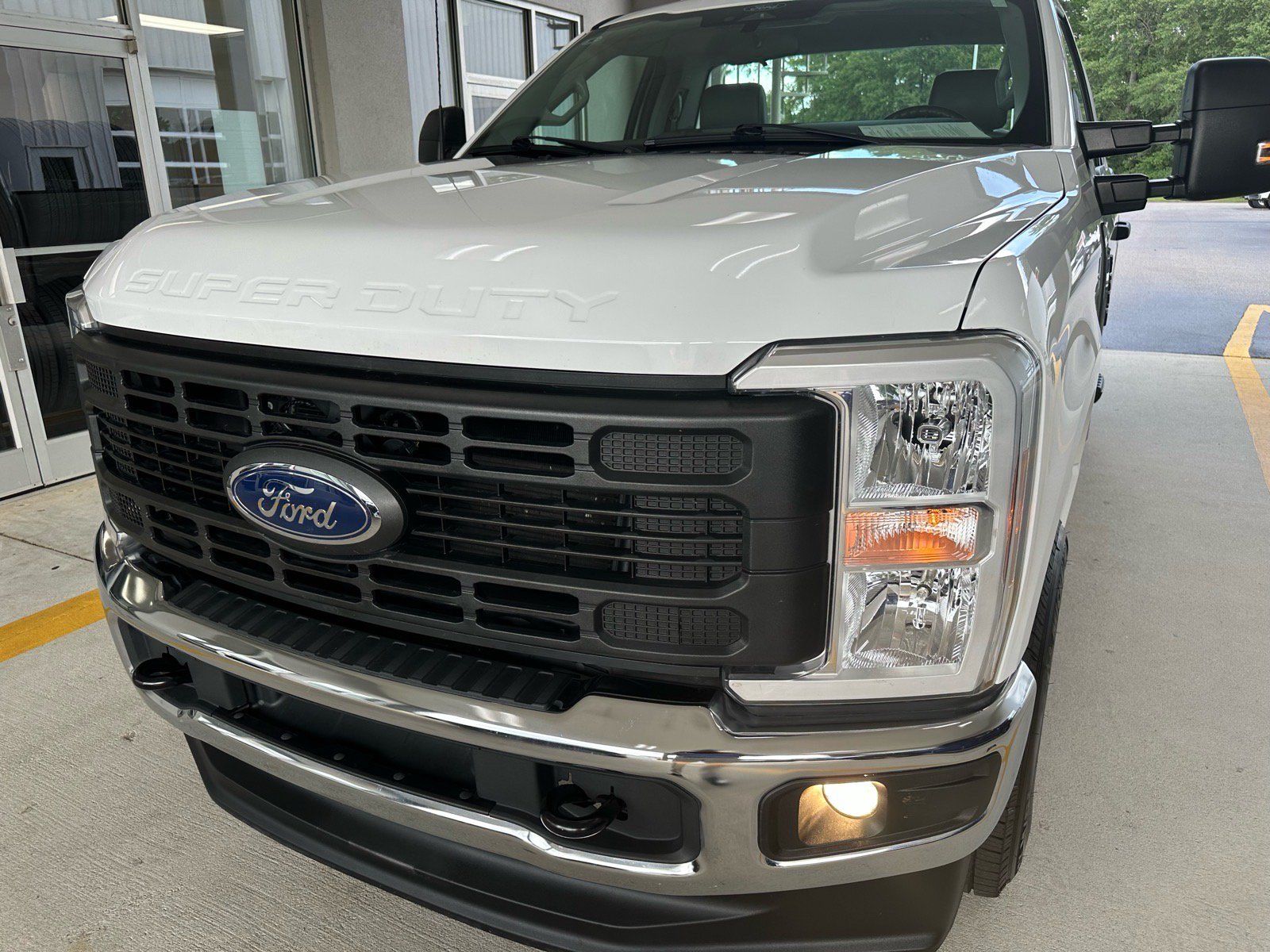 Certified 2024 Ford F250 XL w/ XL Chrome Package AWD/4WD image 2