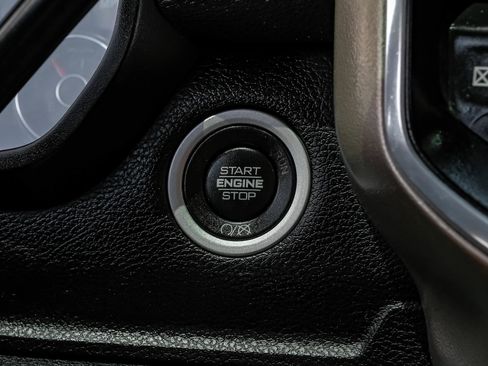 Used 2020 RAM 2500 Laramie AWD/4WD image 17