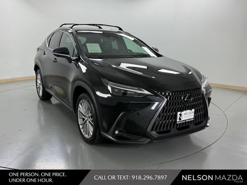 Used 2024 Lexus NX 350 AWD w/ Vision Package image 4