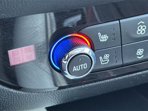 Used 2023 Buick Enclave Avenir w/ Avenir Technology Package image 30