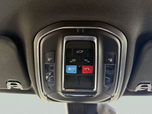 Used 2024 Jeep Wagoneer Series II w/ Flexible Seating Group image 83