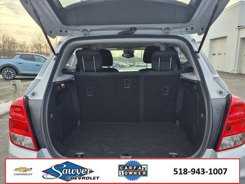 Used 2022 Chevrolet Trax LS w/ Tint and Cruise Package image 13