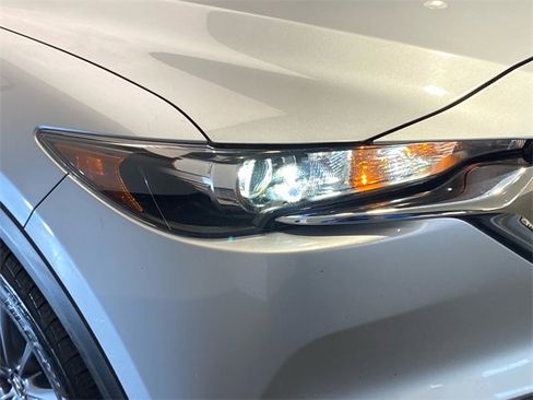 Used 2021 MAZDA CX-5 Touring image 6