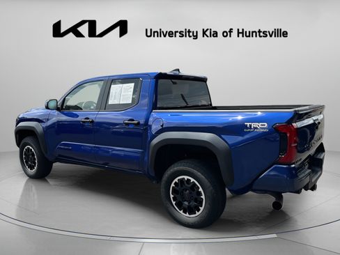 Used 2024 Toyota Tacoma TRD Off-Road AWD/4WD image 6