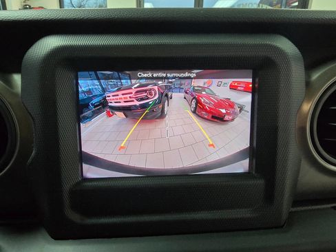 Used 2022 Jeep Wrangler Unlimited Sport image 33