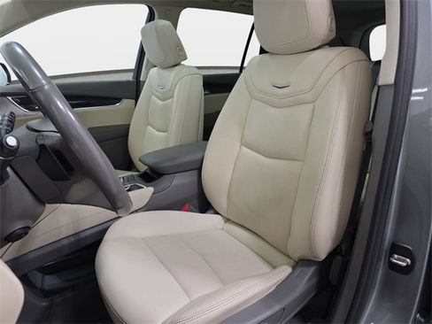Certified 2023 Cadillac XT6 Premium Luxury image 34